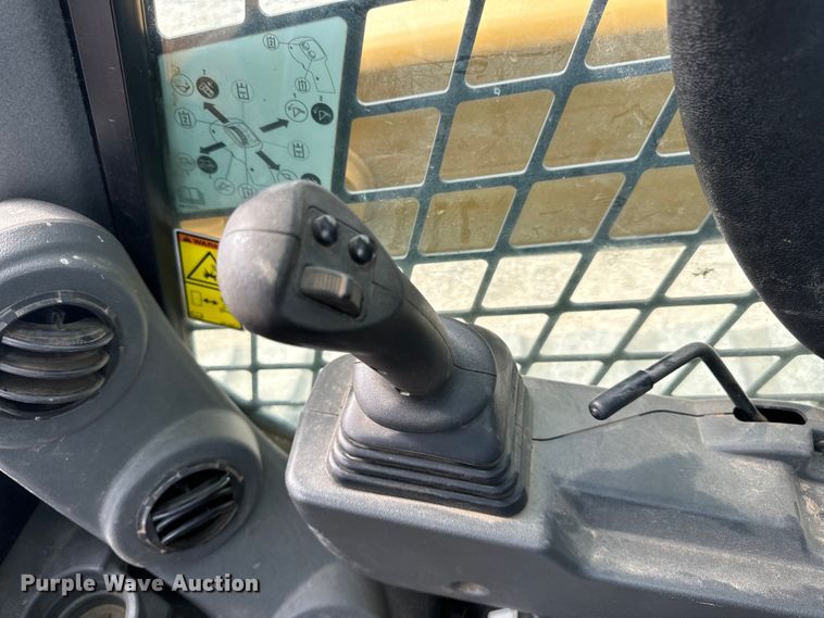 image for item DL4421 2019 Caterpillar  259D3 tracked skid steer loader