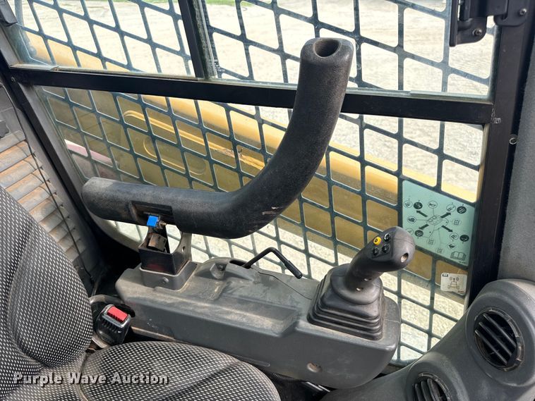 image for item DL4421 2019 Caterpillar  259D3 tracked skid steer loader