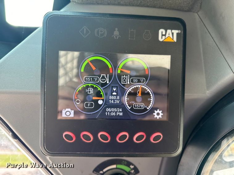 image for item DL4421 2019 Caterpillar  259D3 tracked skid steer loader