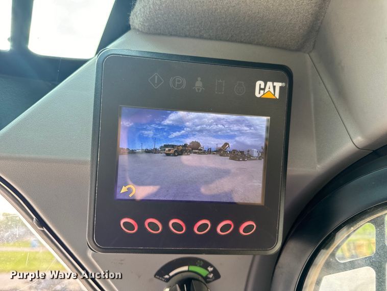 image for item DL4421 2019 Caterpillar  259D3 tracked skid steer loader