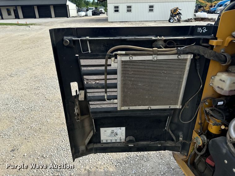 image for item DL4421 2019 Caterpillar  259D3 tracked skid steer loader