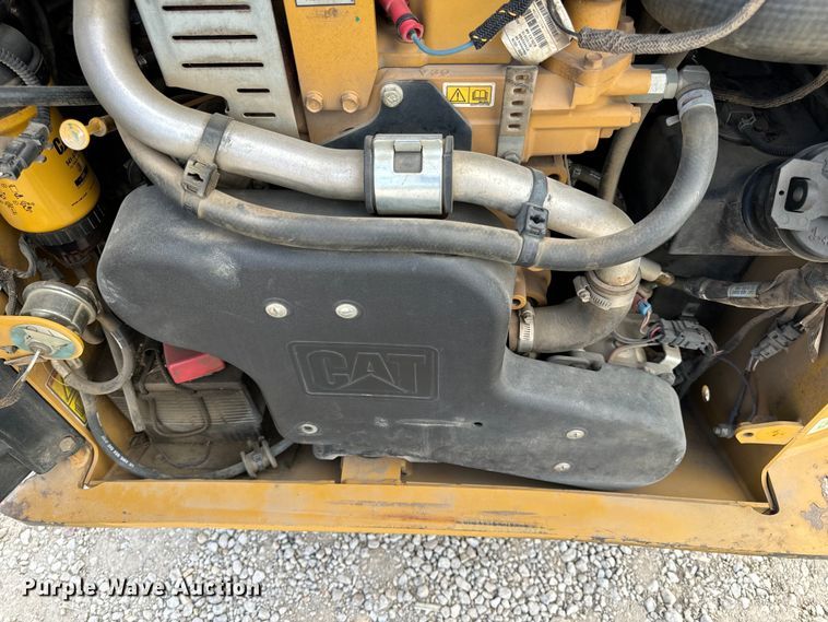image for item DL4421 2019 Caterpillar  259D3 tracked skid steer loader