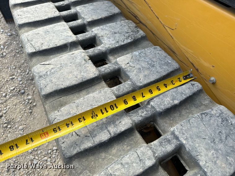 image for item DL4421 2019 Caterpillar  259D3 tracked skid steer loader