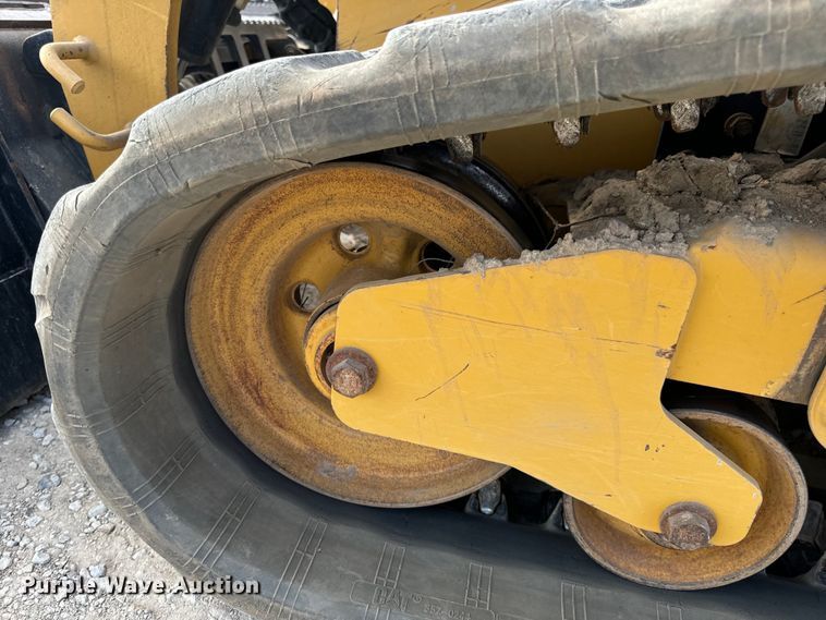 image for item DL4421 2019 Caterpillar  259D3 tracked skid steer loader