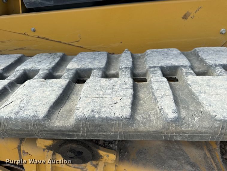 image for item DL4421 2019 Caterpillar  259D3 tracked skid steer loader