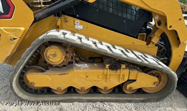 image for item DL4421 2019 Caterpillar  259D3 tracked skid steer loader