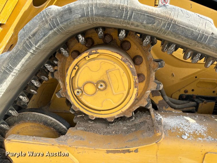 image for item DL4421 2019 Caterpillar  259D3 tracked skid steer loader