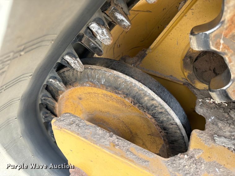 image for item DL4421 2019 Caterpillar  259D3 tracked skid steer loader