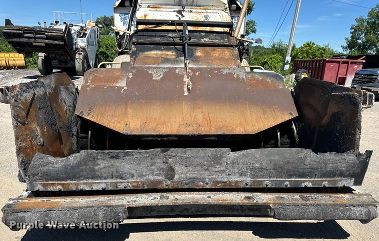 image for item DL4435 2001 Roadtec Shuttle Buggy 2500B material transfer vehicle