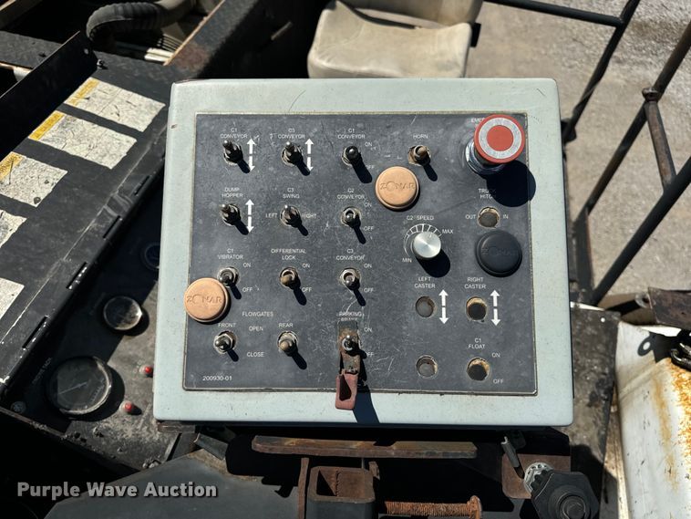 image for item DL4435 2001 Roadtec Shuttle Buggy 2500B material transfer vehicle