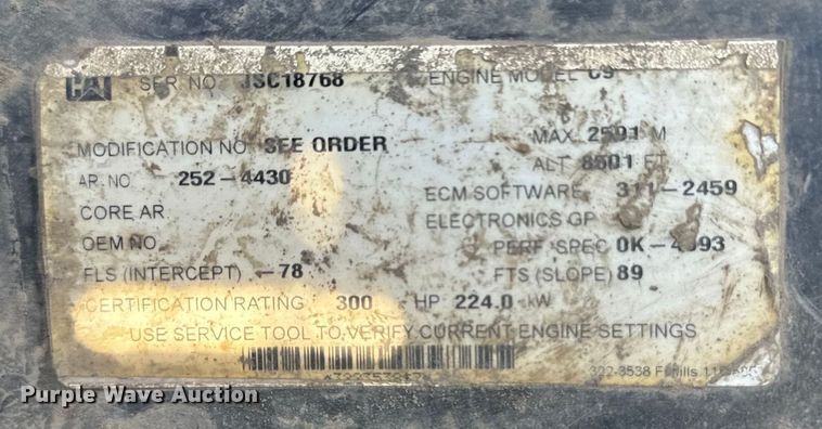 image for item DL4436 2011 Roadtec Shuttle Buggy 2500D material transfer vehicle