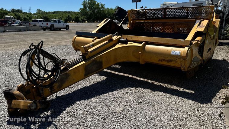 image for item DL4439 2014 John Deere 2112E conventional scraper