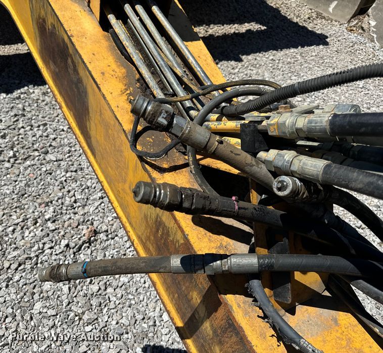 image for item DL4439 2014 John Deere 2112E conventional scraper