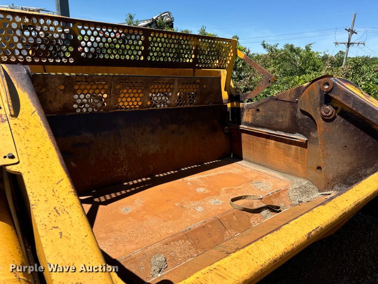 image for item DL4439 2014 John Deere 2112E conventional scraper