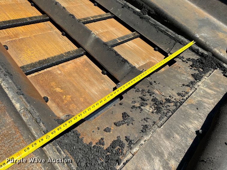 image for item DL4441 2015 Caterpillar  AP1055F paver