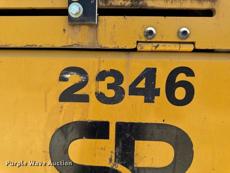 image for item DL4441 2015 Caterpillar  AP1055F paver