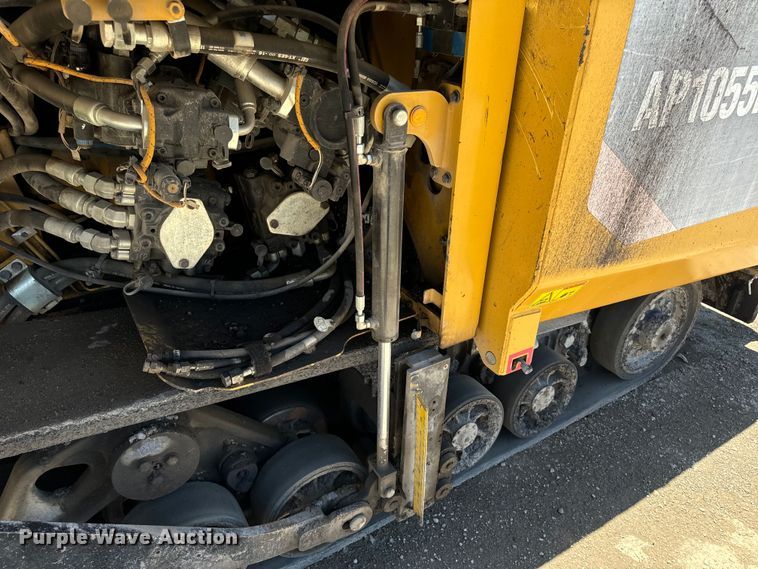 image for item DL4441 2015 Caterpillar  AP1055F paver