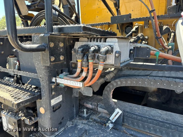 image for item DL4441 2015 Caterpillar  AP1055F paver