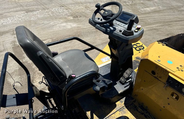 image for item DL4441 2015 Caterpillar  AP1055F paver