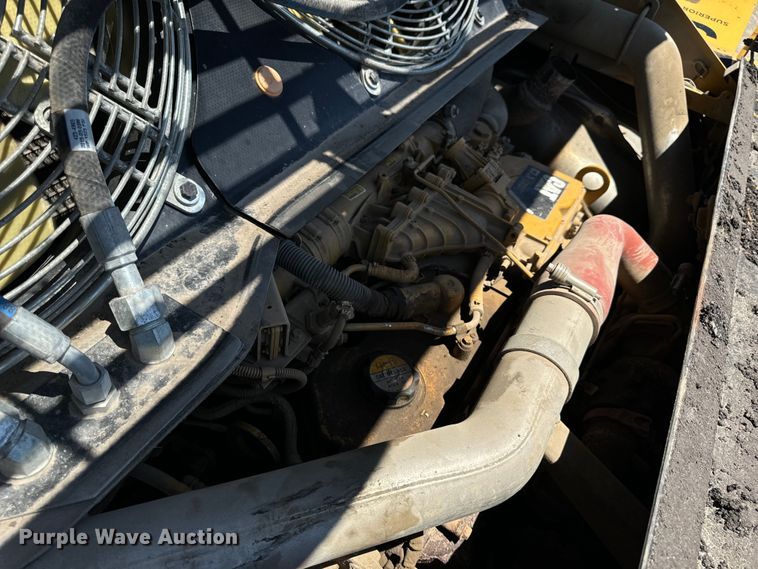 image for item DL4441 2015 Caterpillar  AP1055F paver