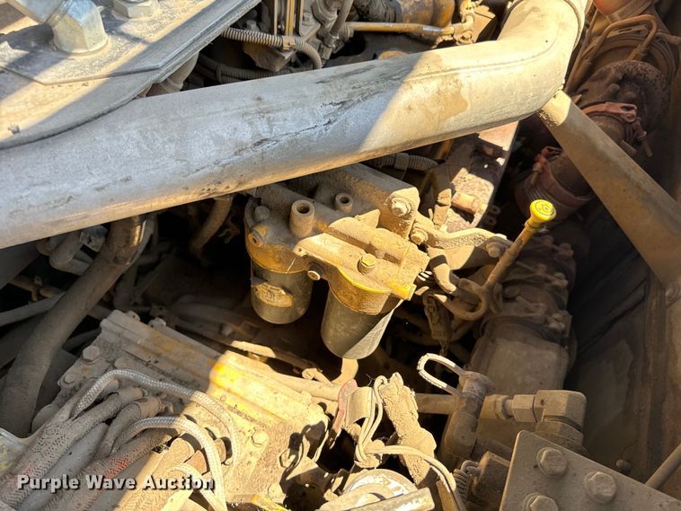 image for item DL4441 2015 Caterpillar  AP1055F paver