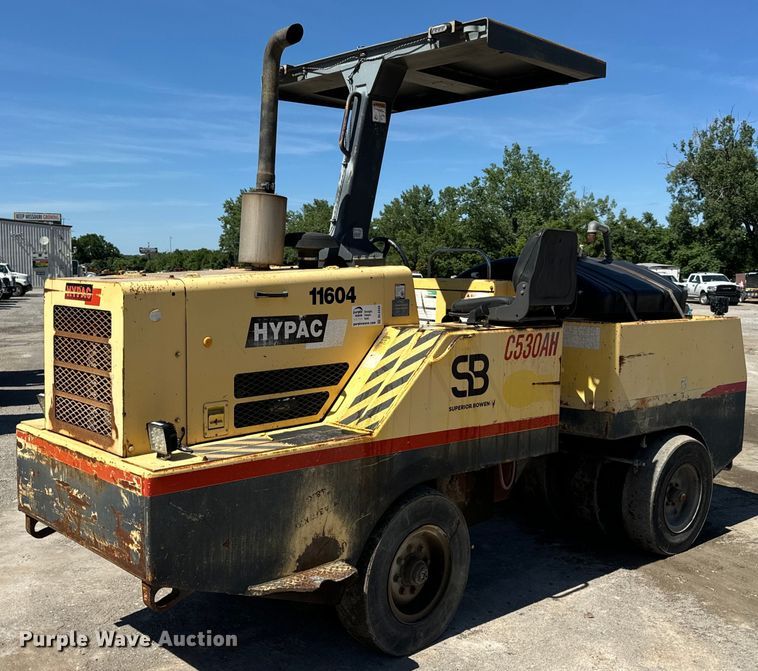 image for item DL4442 2004 Hypac C530AH pneumatic roller