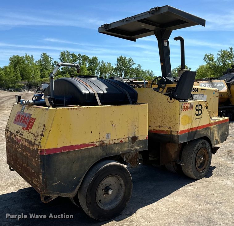 image for item DL4442 2004 Hypac C530AH pneumatic roller