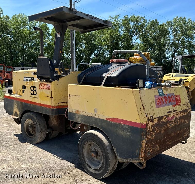 image for item DL4442 2004 Hypac C530AH pneumatic roller