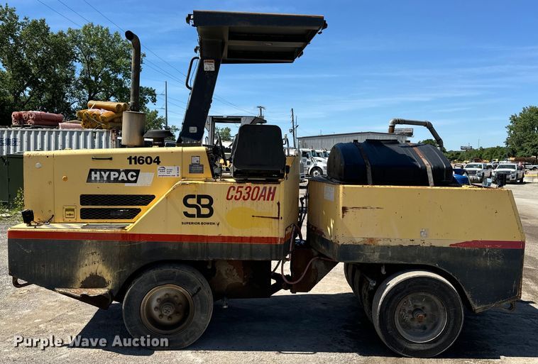 image for item DL4442 2004 Hypac C530AH pneumatic roller