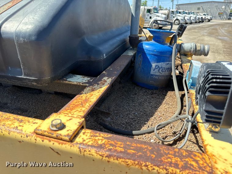 image for item DL4442 2004 Hypac C530AH pneumatic roller