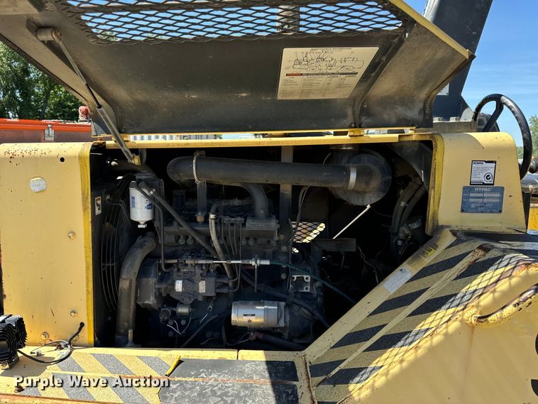 image for item DL4442 2004 Hypac C530AH pneumatic roller