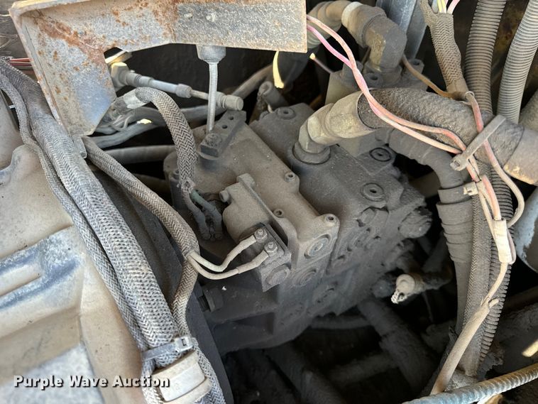 image for item DL4442 2004 Hypac C530AH pneumatic roller