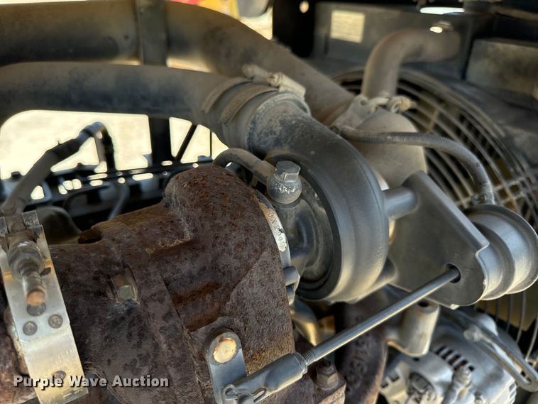 image for item DL4442 2004 Hypac C530AH pneumatic roller