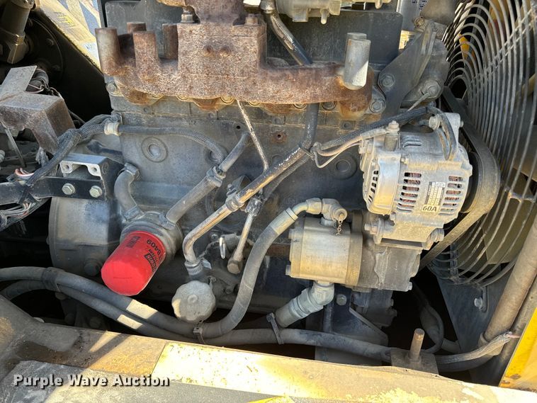 image for item DL4442 2004 Hypac C530AH pneumatic roller