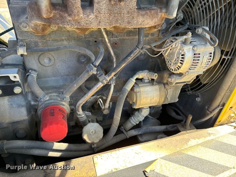 image for item DL4442 2004 Hypac C530AH pneumatic roller