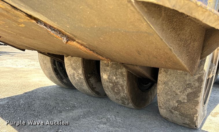 image for item DL4442 2004 Hypac C530AH pneumatic roller