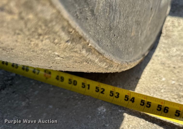 image for item DL4442 2004 Hypac C530AH pneumatic roller