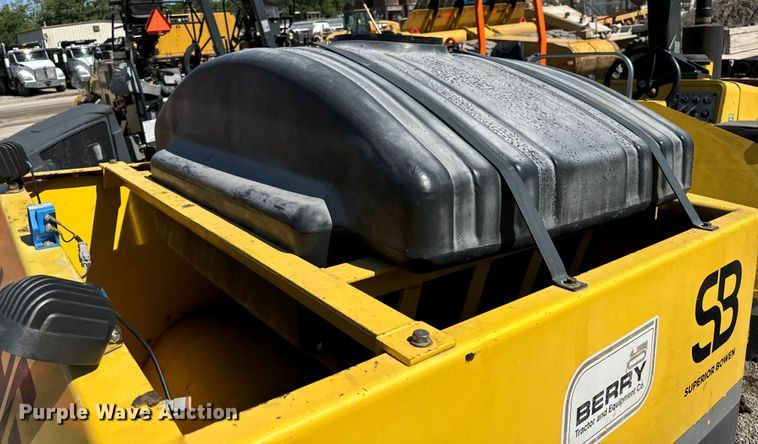 image for item DL4443 2012 Bomag BW11RH pneumatic roller