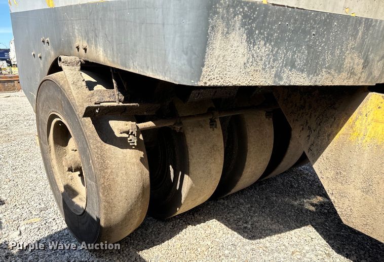 image for item DL4443 2012 Bomag BW11RH pneumatic roller