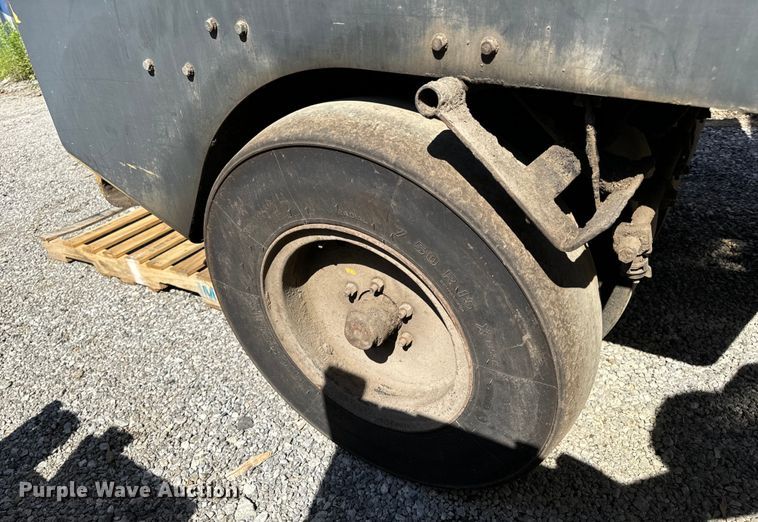 image for item DL4443 2012 Bomag BW11RH pneumatic roller