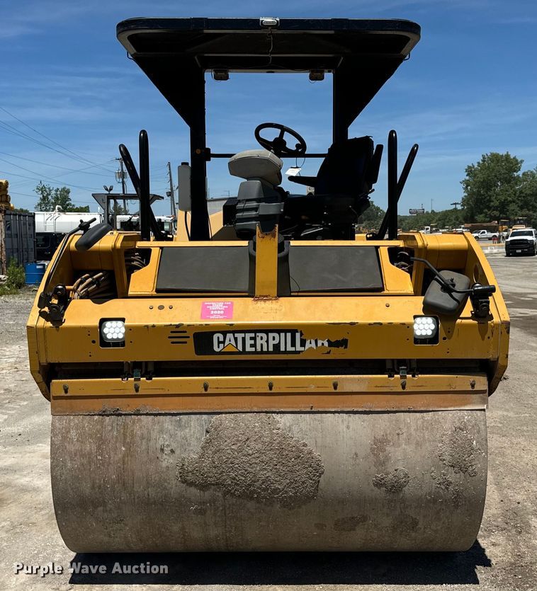 image for item DL4444 2015 Caterpillar  CB54 XW double drum vibratory roller