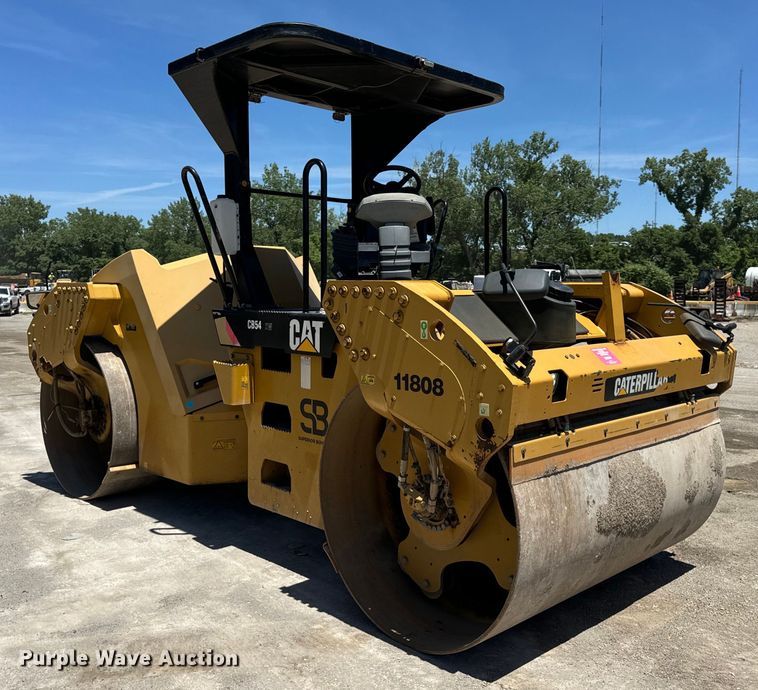 image for item DL4444 2015 Caterpillar  CB54 XW double drum vibratory roller