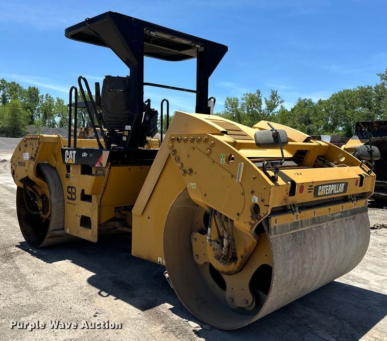 image for item DL4444 2015 Caterpillar  CB54 XW double drum vibratory roller