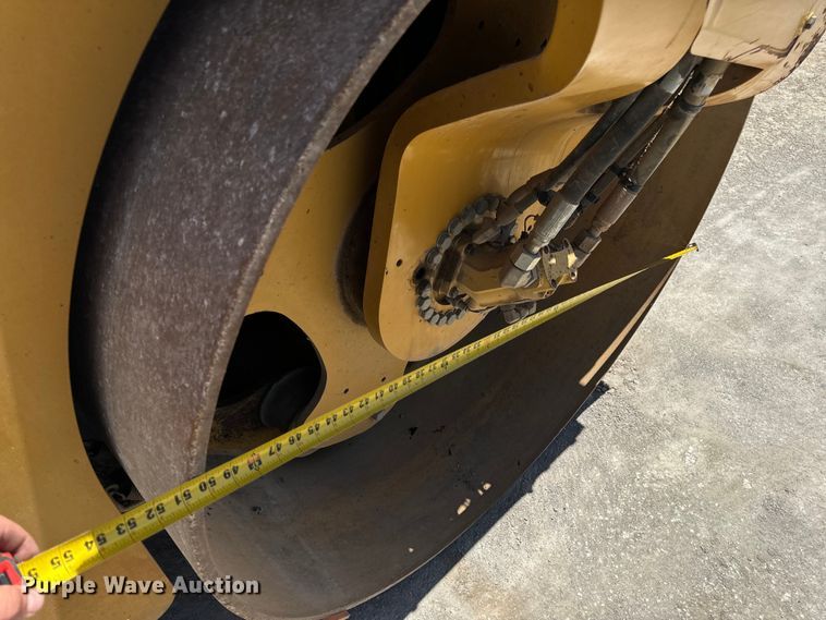 image for item DL4444 2015 Caterpillar  CB54 XW double drum vibratory roller
