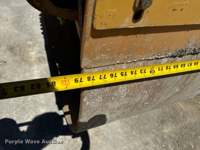 image for item DL4444 2015 Caterpillar  CB54 XW double drum vibratory roller