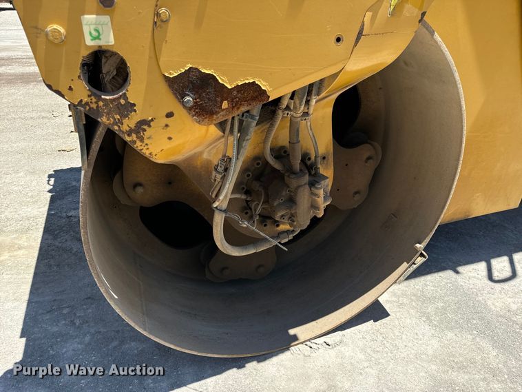 image for item DL4444 2015 Caterpillar  CB54 XW double drum vibratory roller