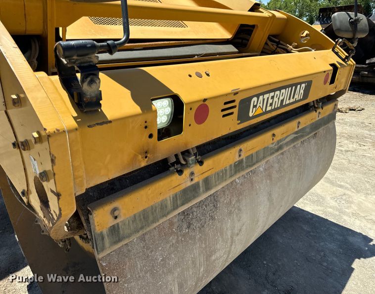 image for item DL4444 2015 Caterpillar  CB54 XW double drum vibratory roller