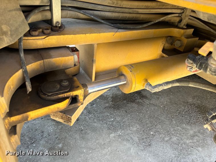 image for item DL4444 2015 Caterpillar  CB54 XW double drum vibratory roller