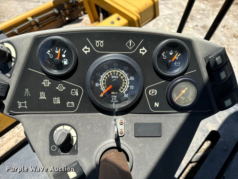 image for item DL4444 2015 Caterpillar  CB54 XW double drum vibratory roller