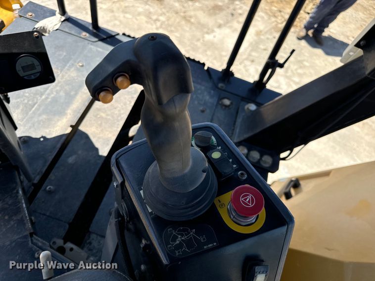 image for item DL4444 2015 Caterpillar  CB54 XW double drum vibratory roller